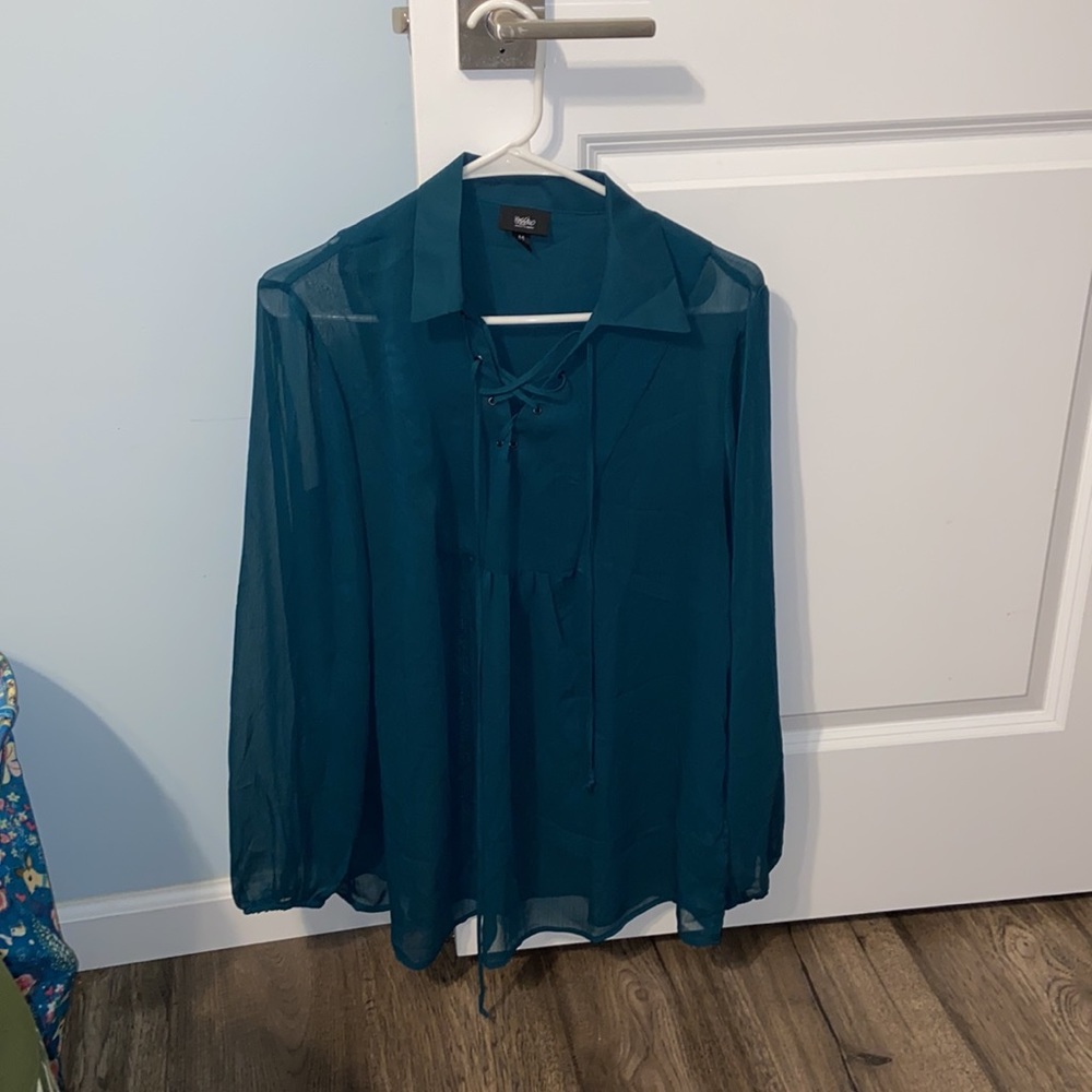 Lightweight sheer top